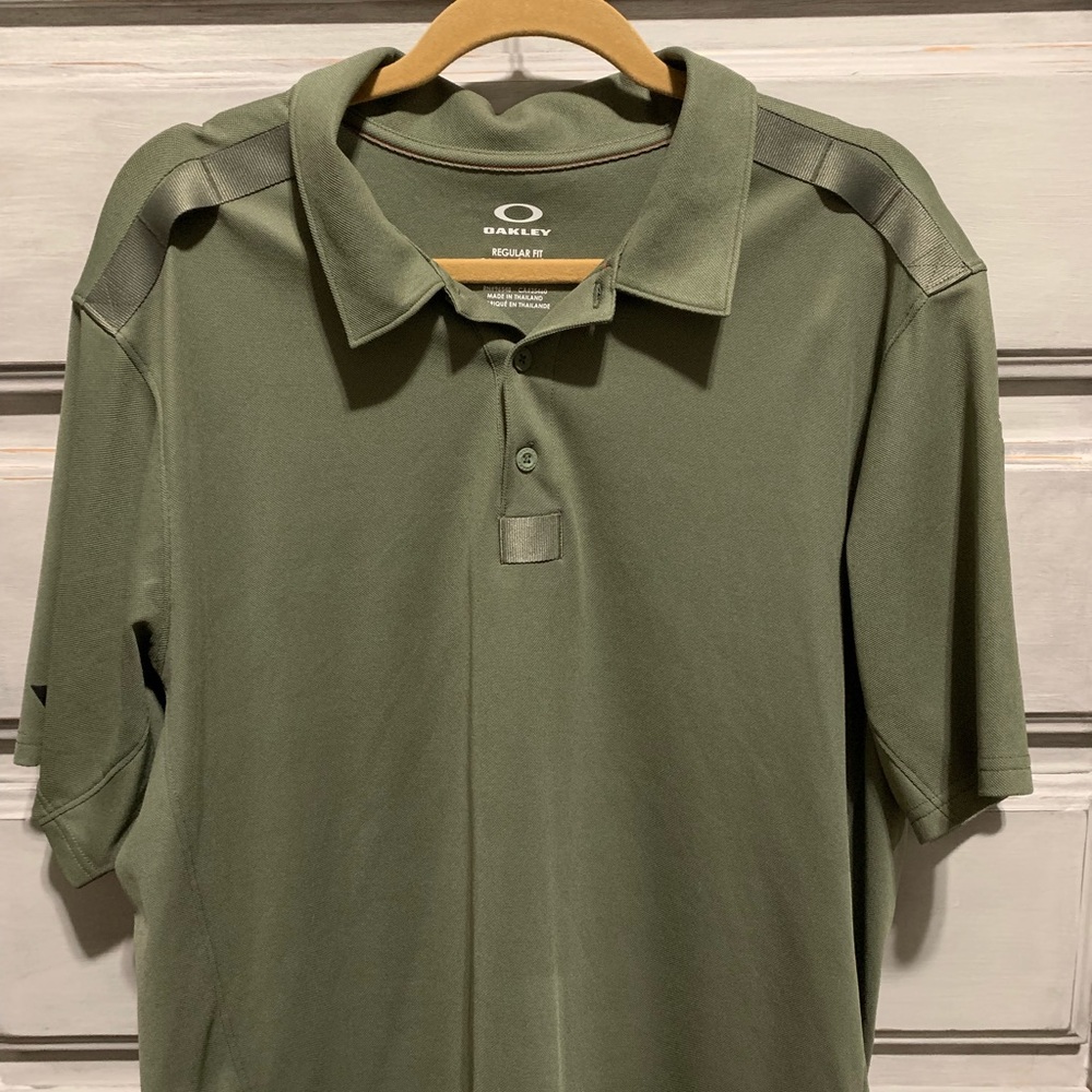 Men’s Oakley Shirt